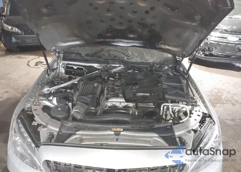 2015 Mercedes-Benz C 300 Sport 4Matic из США, поврежденный, VIN 55SWF4KB1FU083767